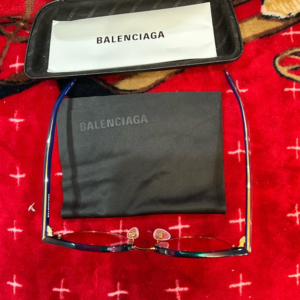 Balenciaga BB0020SK sunglasses in a multi-color frame in excellent condition. - Picture 8 of 8